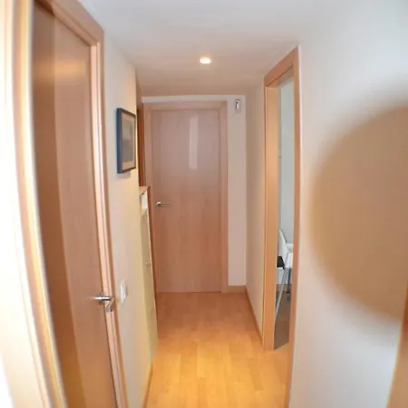 Apartamento Tranquilo Cerca De La Playa Hutb017824 * Castelldefels